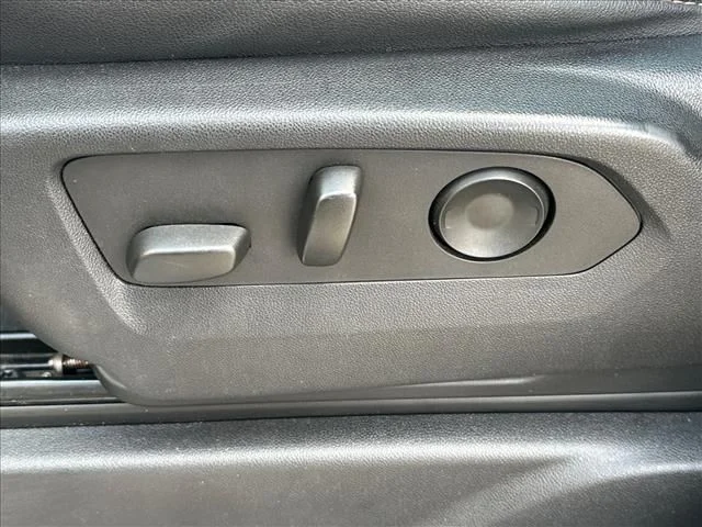 Used 2023 Blue GMC AT4 image 25