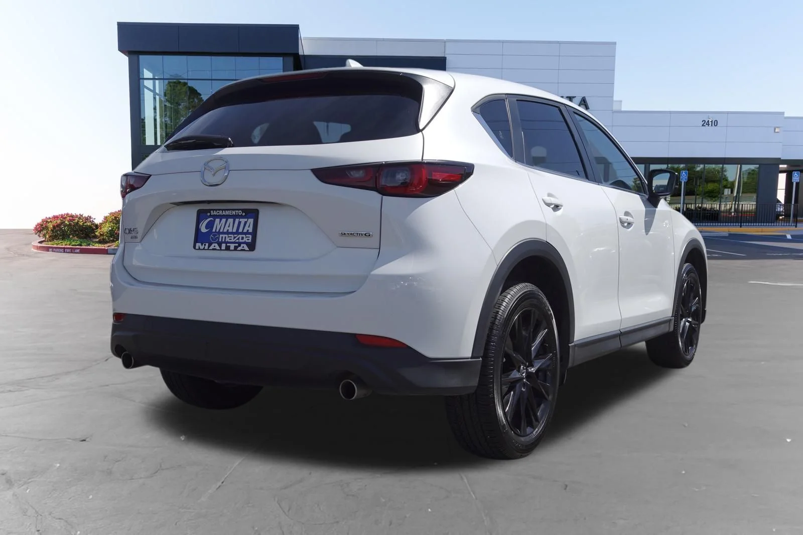 Certified Used 2025 Rhodium White Metallic Mazda 2.5 S Carbon Edition image 4