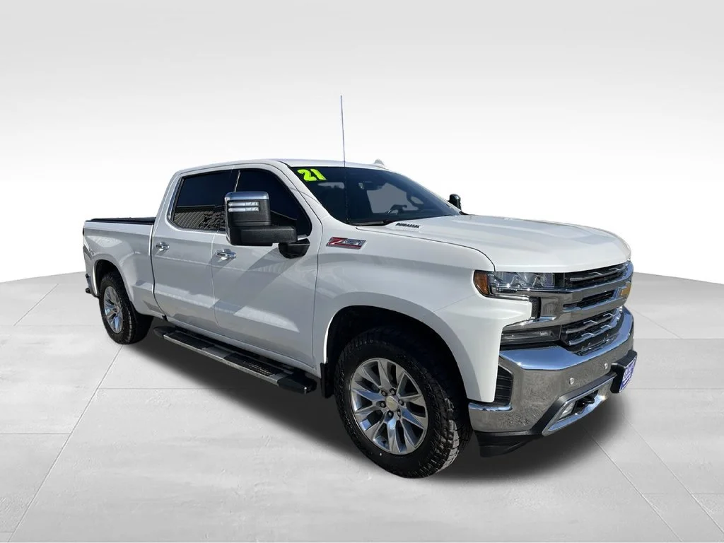 Used 2021 IRIDESCENT PEARL TRICOAT Chevrolet LTZ image 3