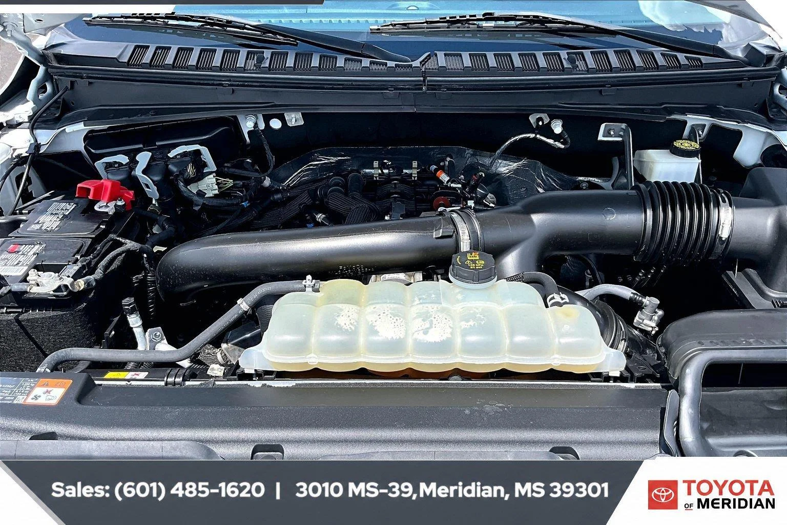 Used 2024 Oxford White Ford Limited image 8