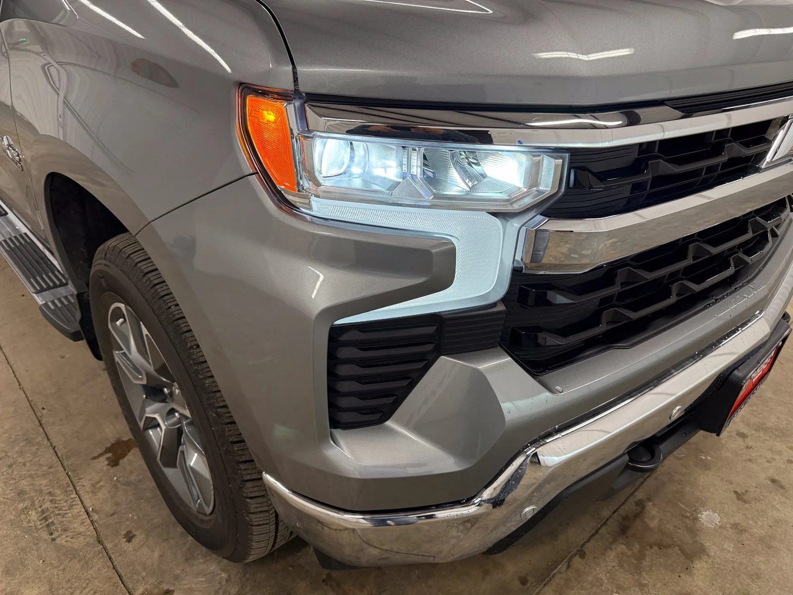 Used 2026 Gray Chevrolet LT image 4