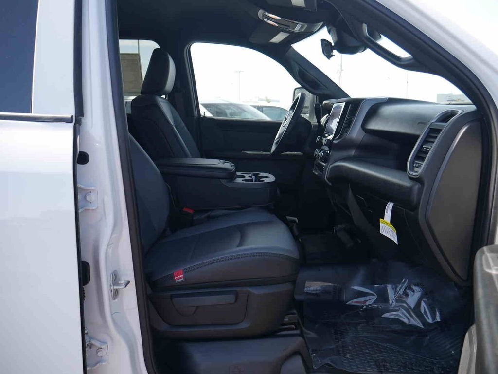 2026 RAM 3500 Tradesman - Photo 31