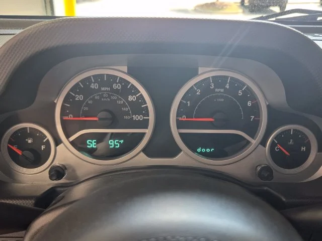 Used 2007 Black Jeep Sahara image 19