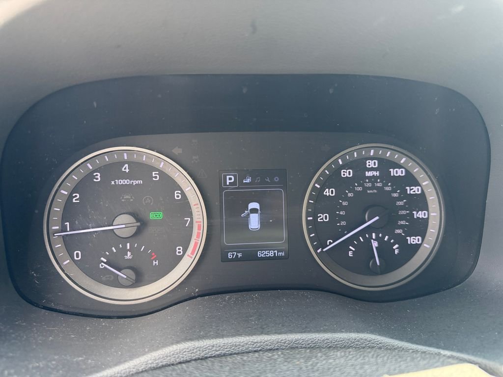 Used 2018 Gray Hyundai Sport image 14