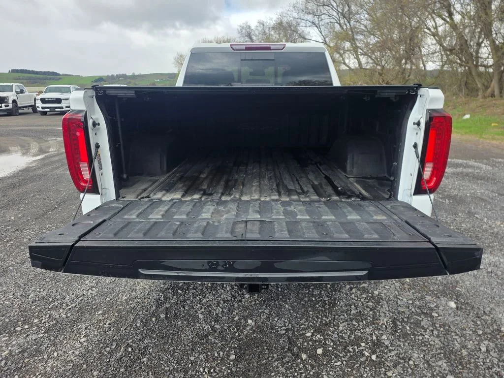 2022 GMC Sierra 1500 AT4 - Photo 9