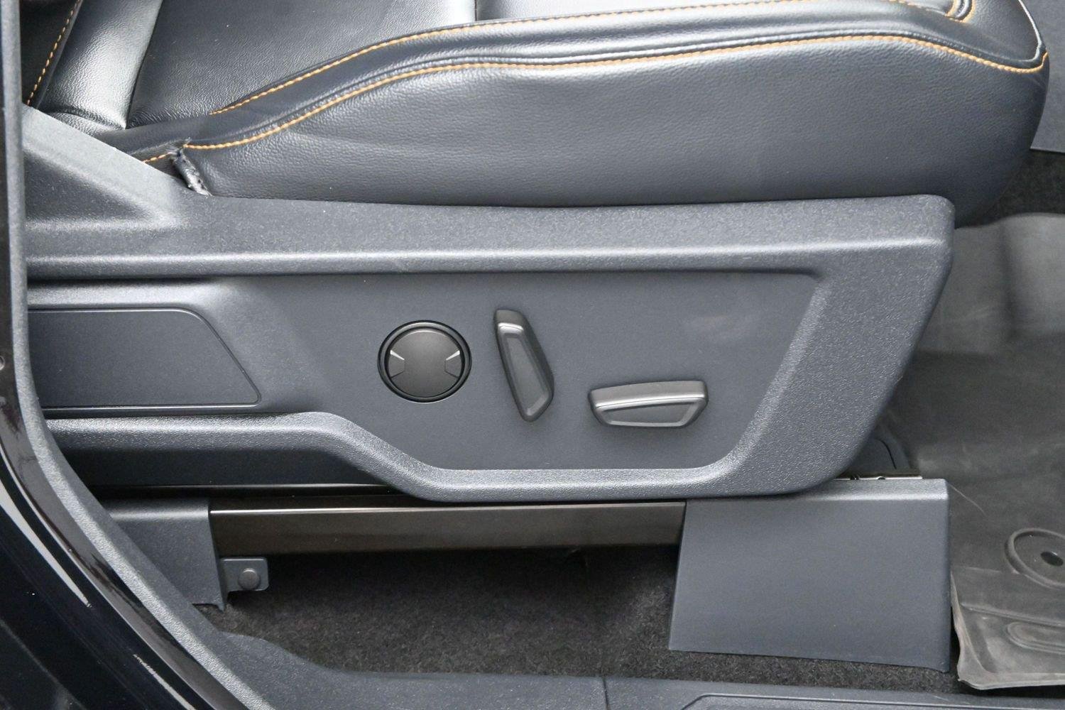 Used 2021 Shadow Black Ford Badlands image 35