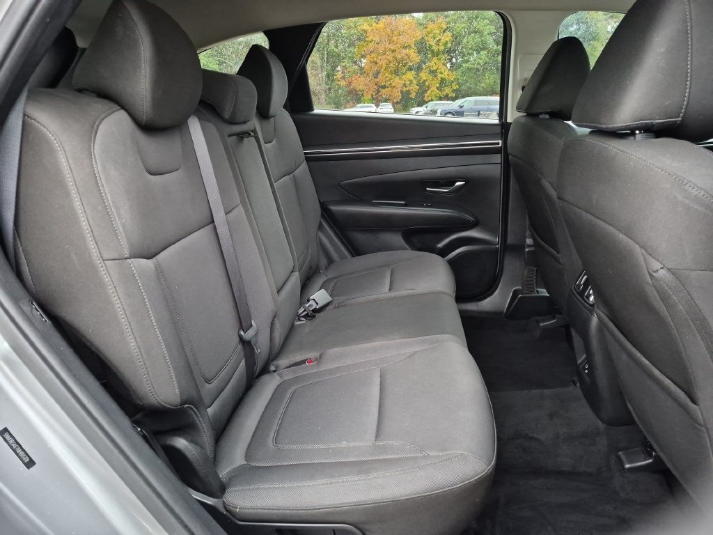 Used 2022 Silver Hyundai SEL image 28