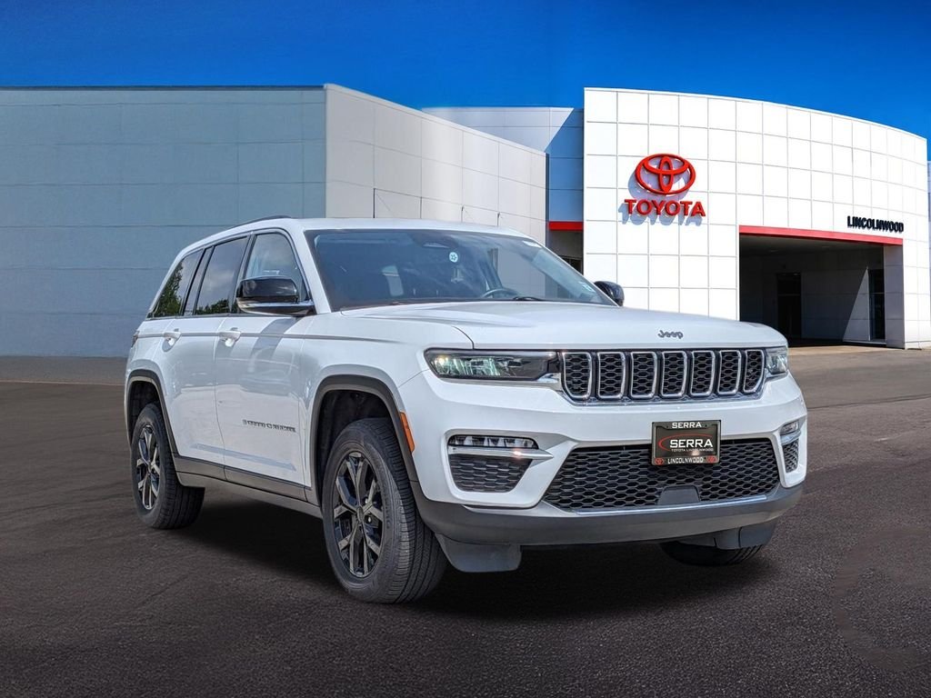Used 2022 White Jeep Limited image 9