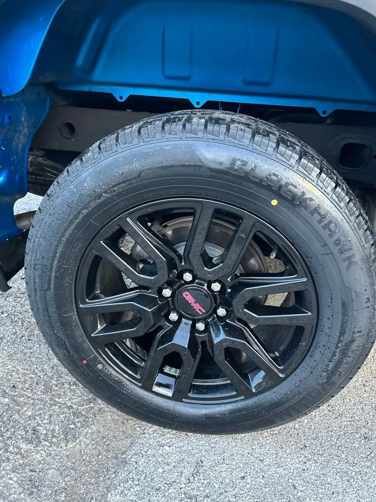 Used 2023 Blue GMC Elevation image 18