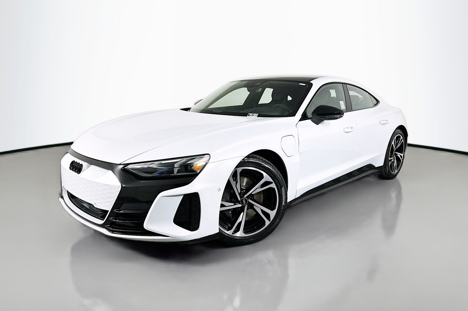 2023 Audi e-tron GT Prestige quattro's photo