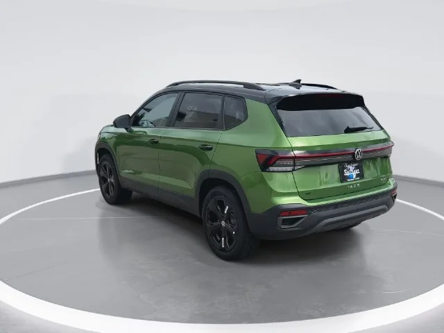 New 2026 Green Volkswagen 1.5T SE Black image 10