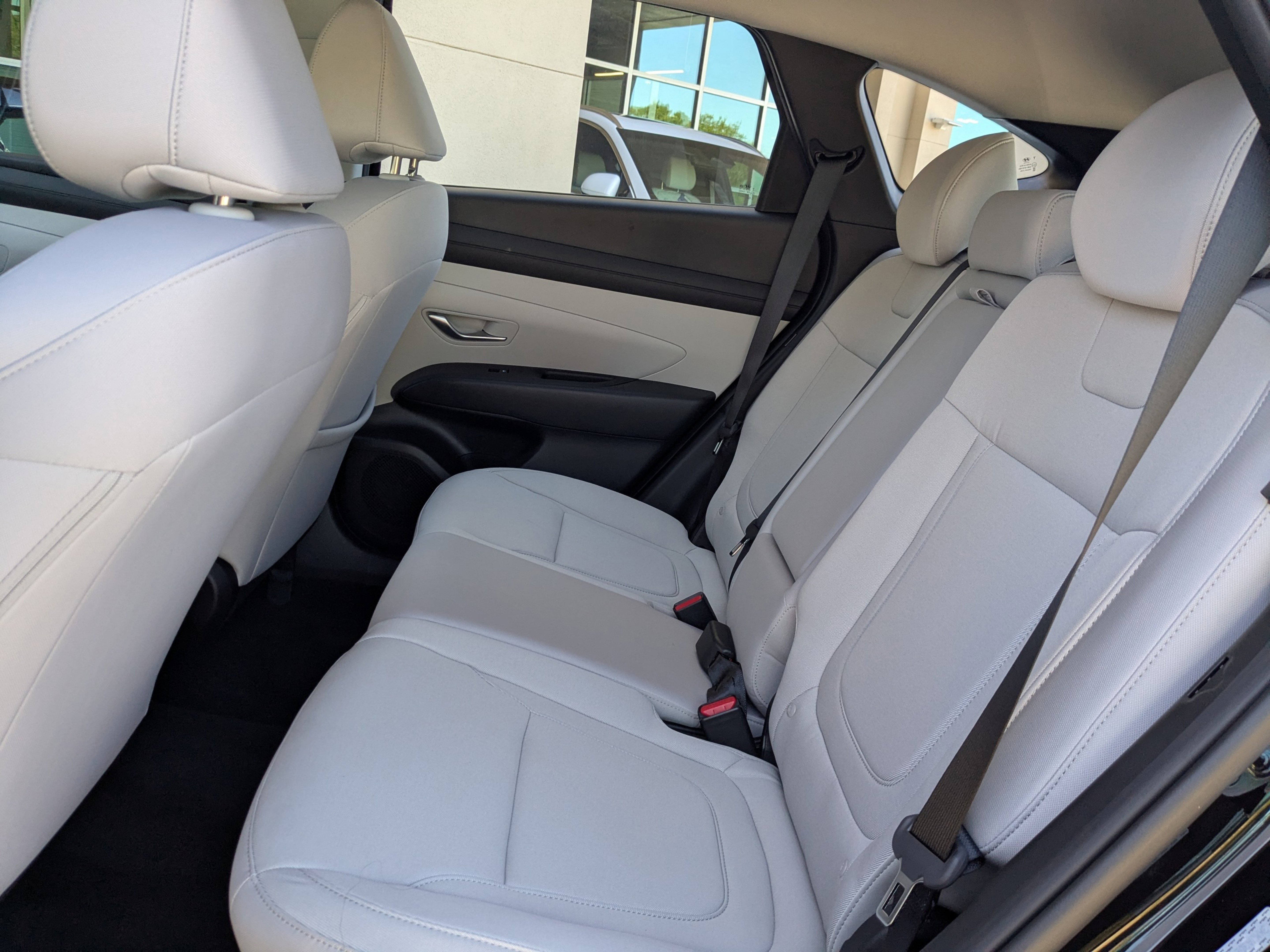 New 2026 Shimmering Silver Hyundai SE FWD image 14