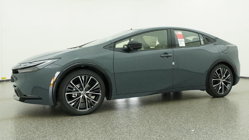 New 2026 Guardian Gray Toyota XLE image 21