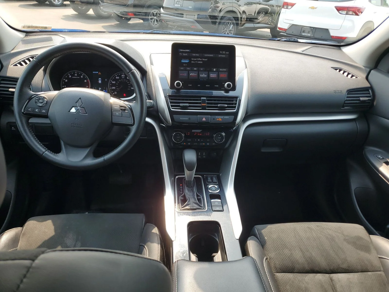 Used 2022 Blue Mitsubishi SE image 9