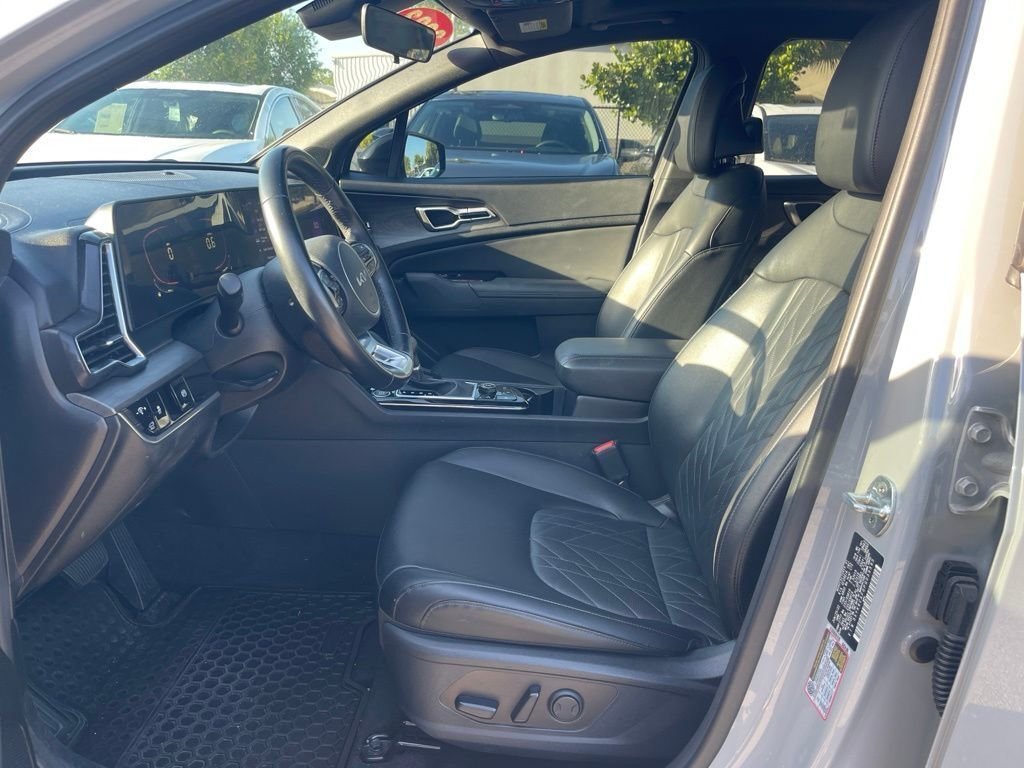 Used 2023 Gray Kia X-Line image 5