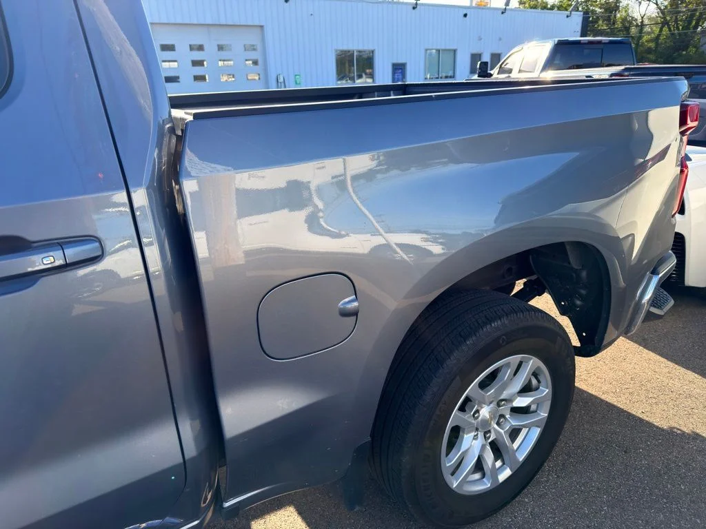 Used 2019 Gray Chevrolet LT image 7