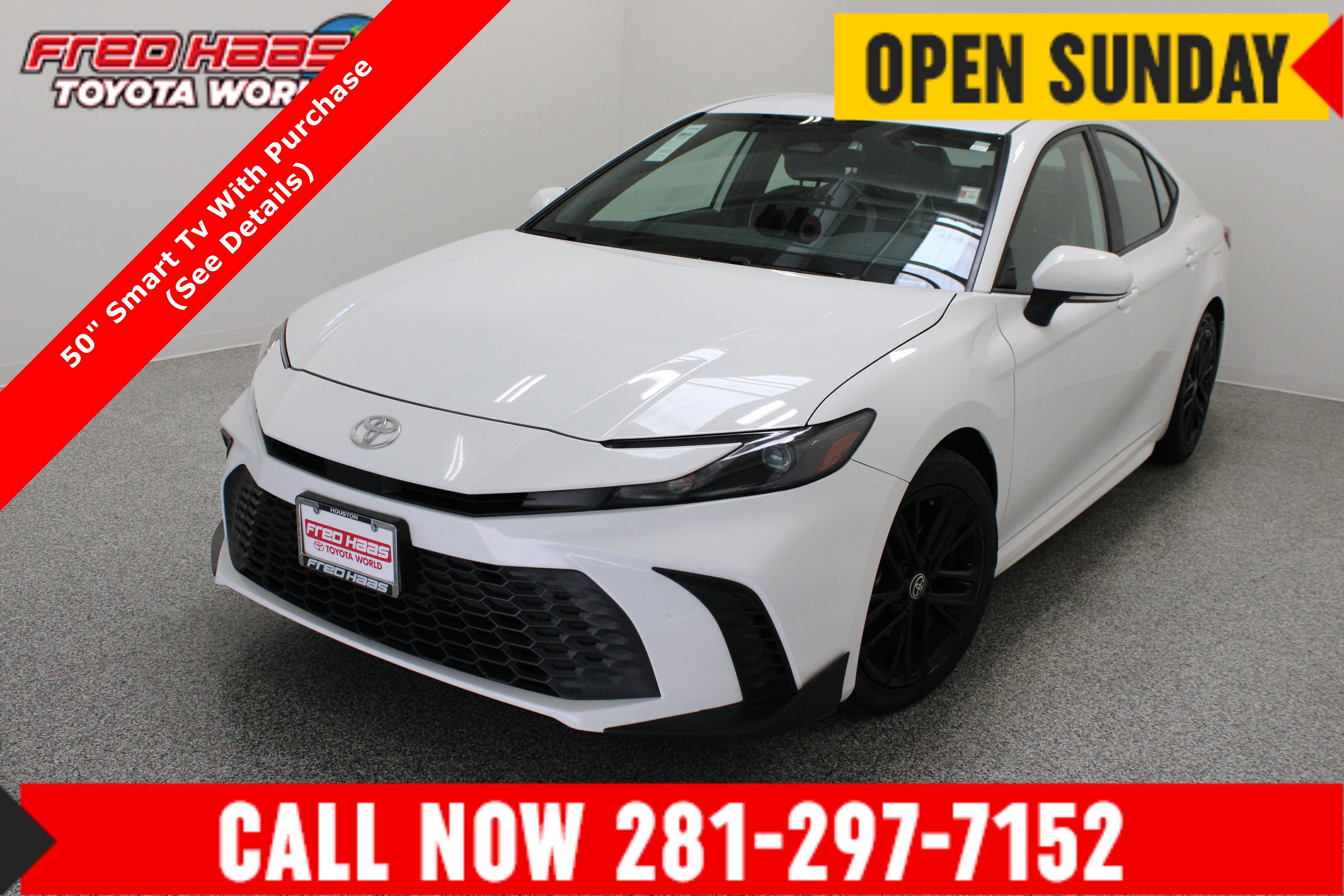 Used 2025 BLIZZARD PEARL Toyota SE image 1