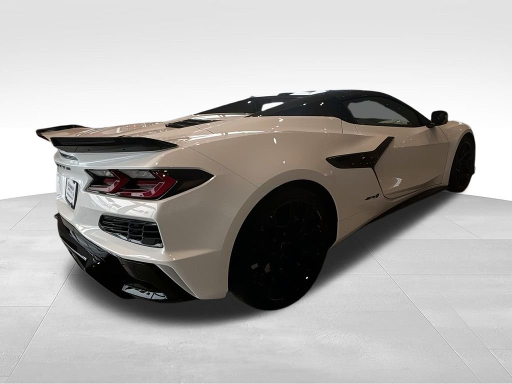 2025 Chevrolet Corvette 3LZ - Photo 8