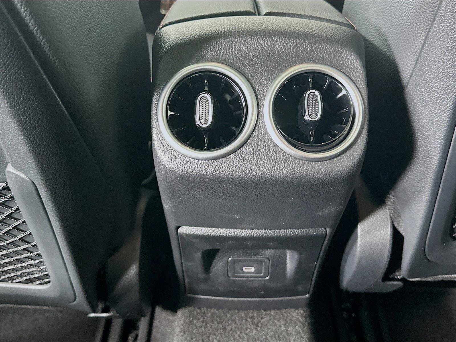 Used 2026  Mercedes-Benz CLA 250 image 34