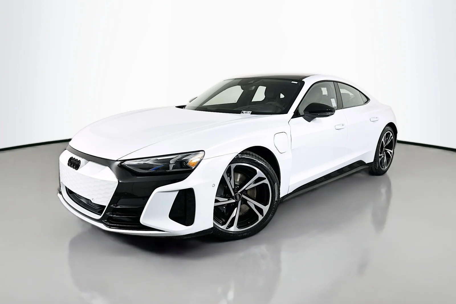 2023 Audi e-tron GT Prestige quattro's photo