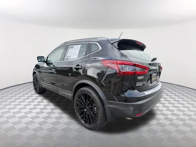 Used 2022 Black Nissan SL FWD Xtronic CVT image 7