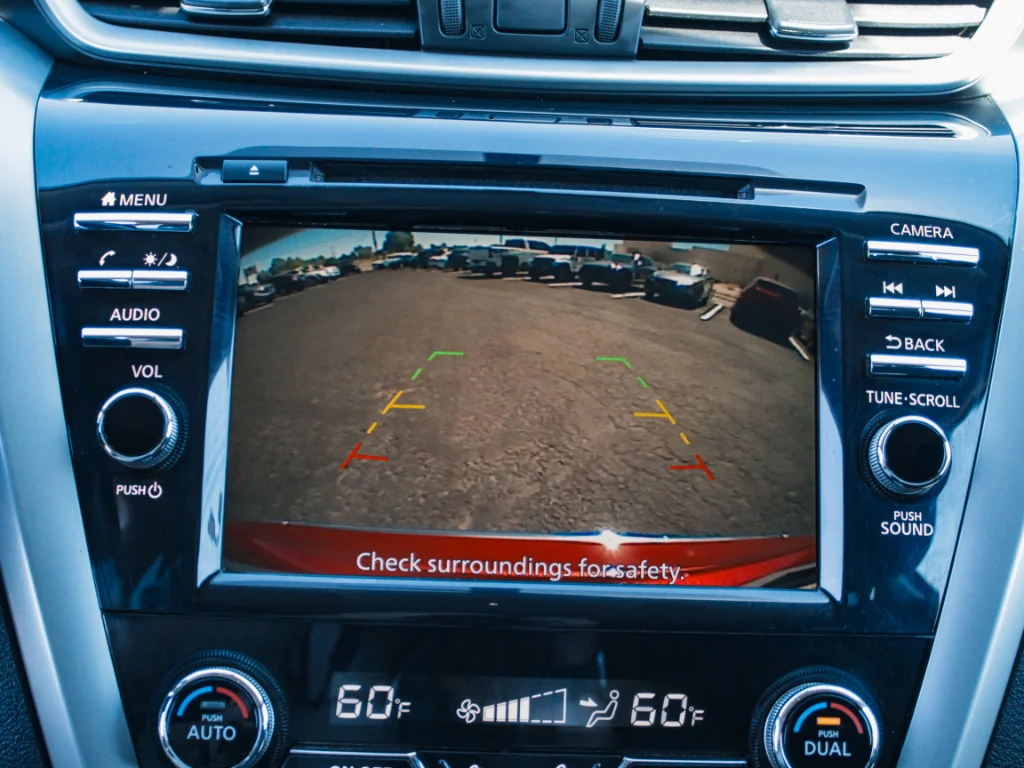 Used 2019 Red Nissan S image 18