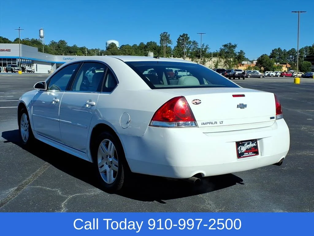 Used 2012 SUMMIT WHITE Chevrolet LT Fleet image 4