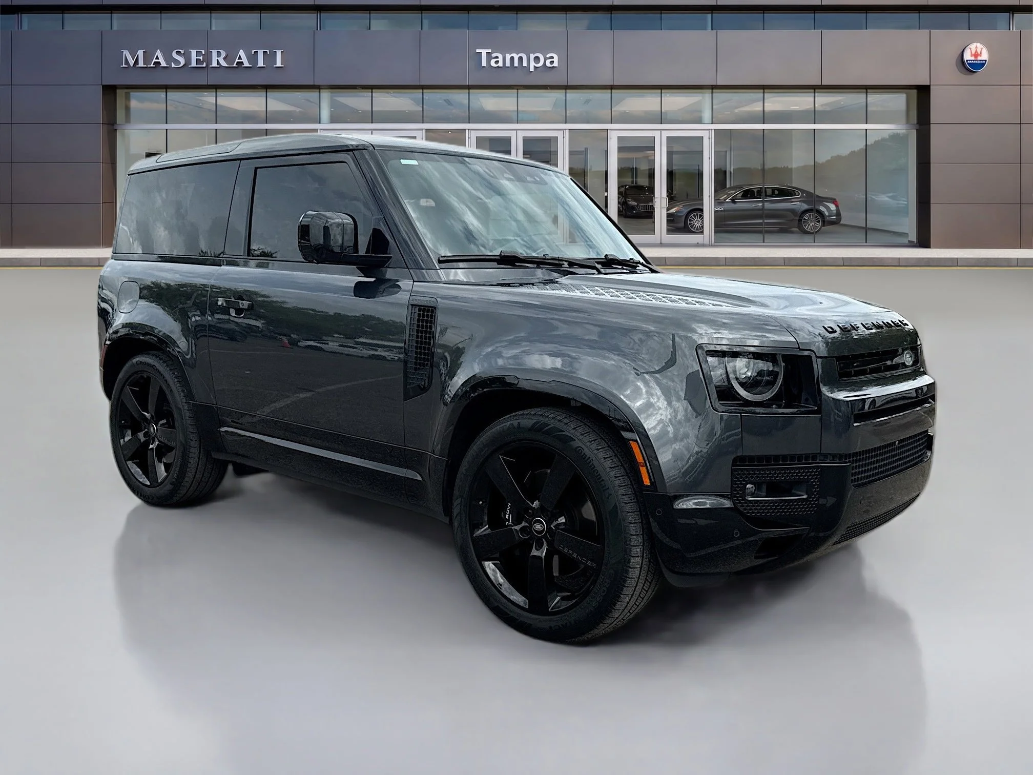 Used 2023 Carpathian Gray Premium Metallic Land Rover  image 1