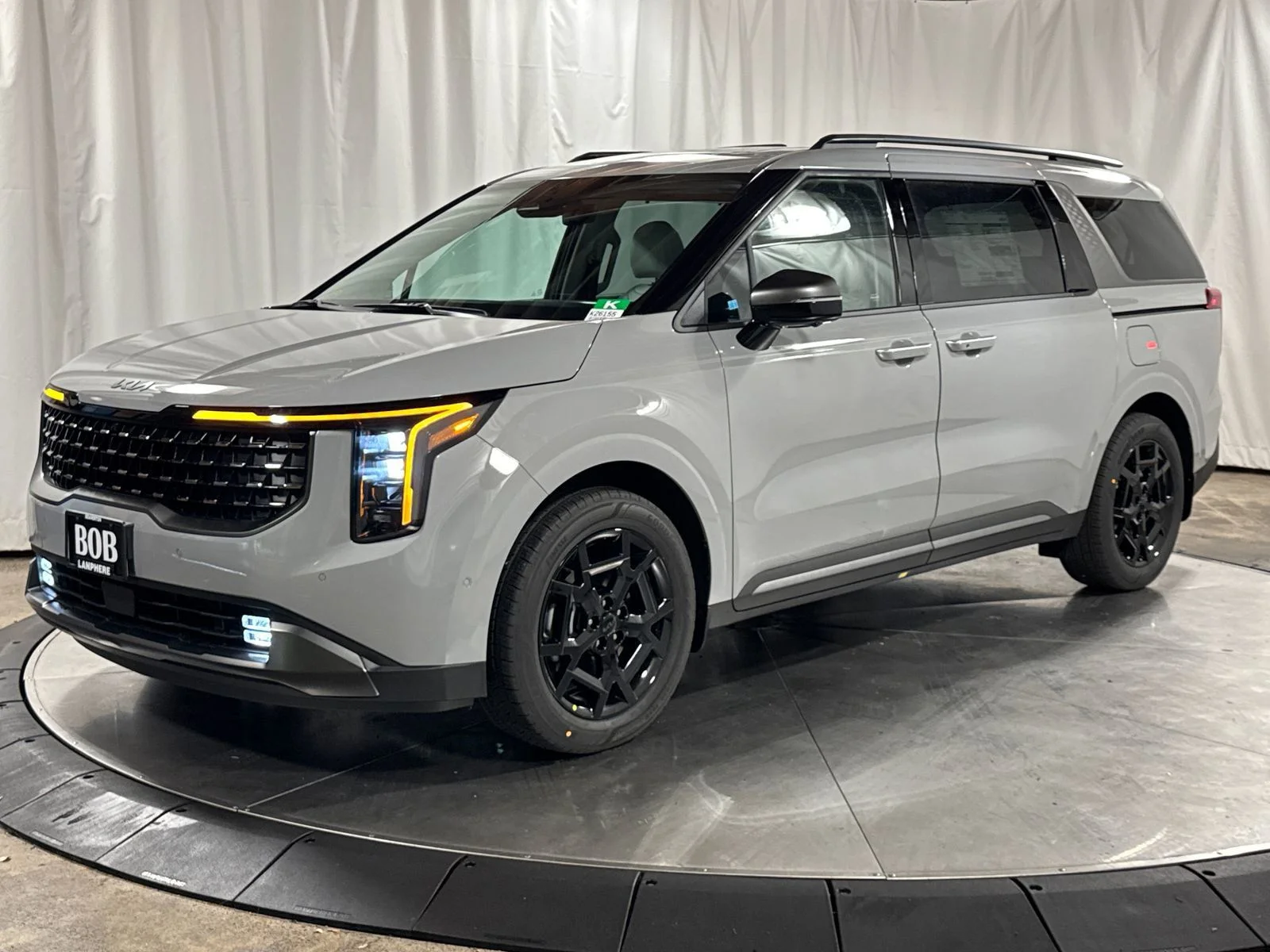 2026 Kia Sedona SX HEV's photo