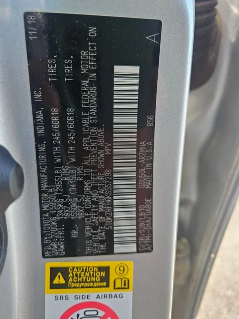 Used 2019 Silver Toyota XLE image 30