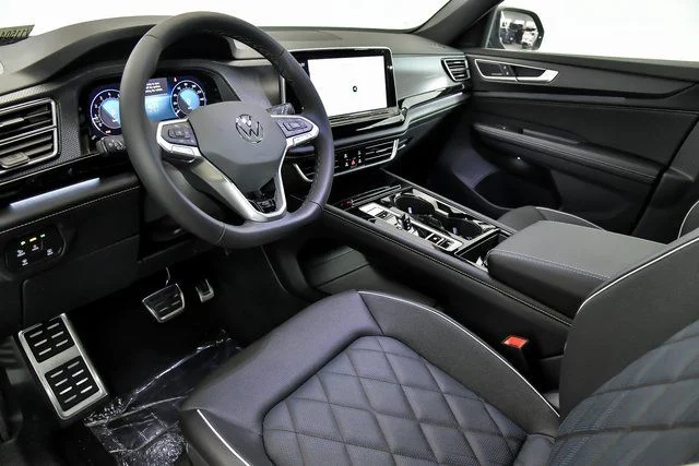 2026 Volkswagen Atlas Cross Sport SEL Premium R-LINE - Photo 5