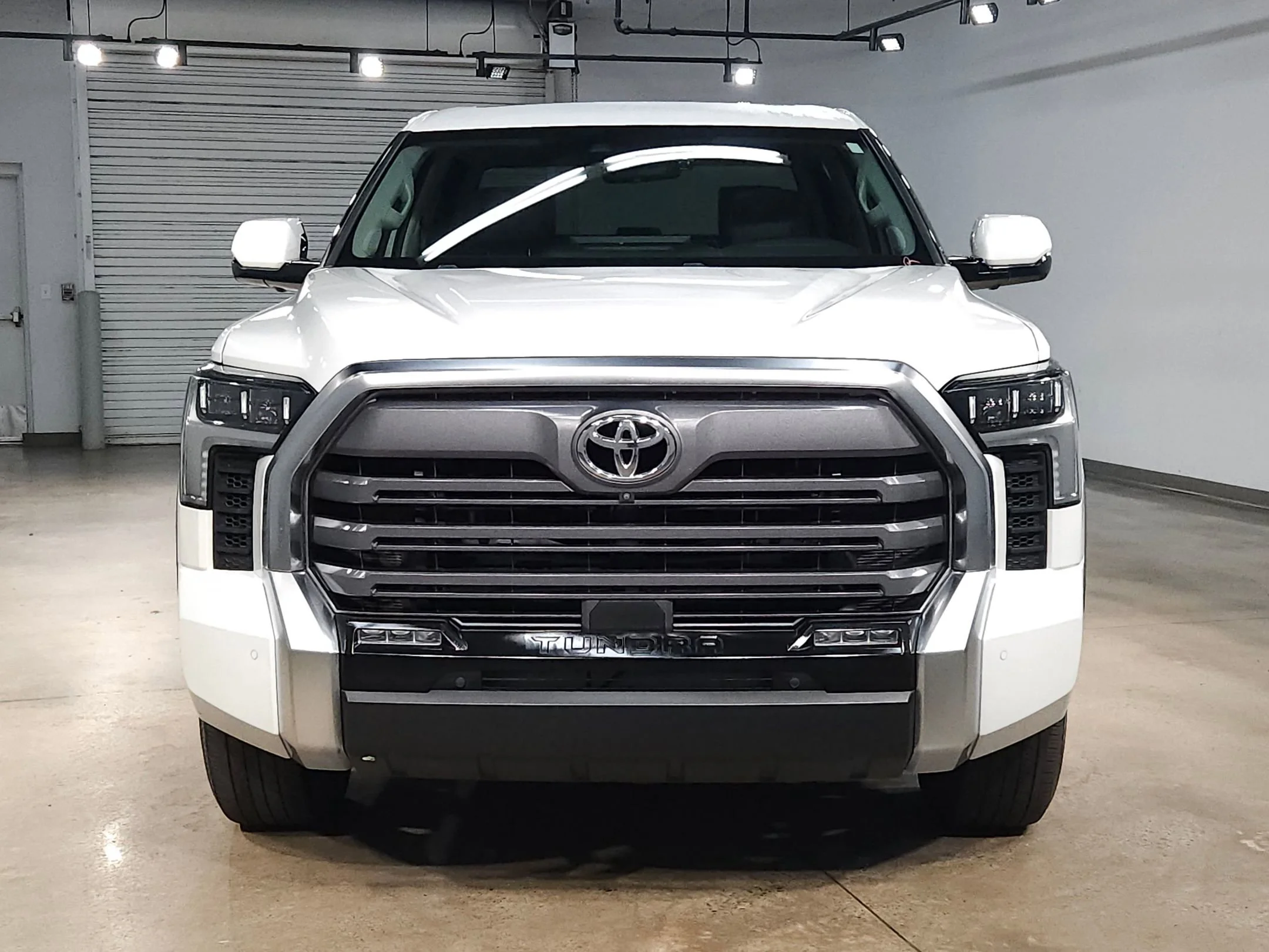 Used 2022 Toyota Tundra Limited with VIN 5TFJA5DB2NX022784 for sale in Little Rock