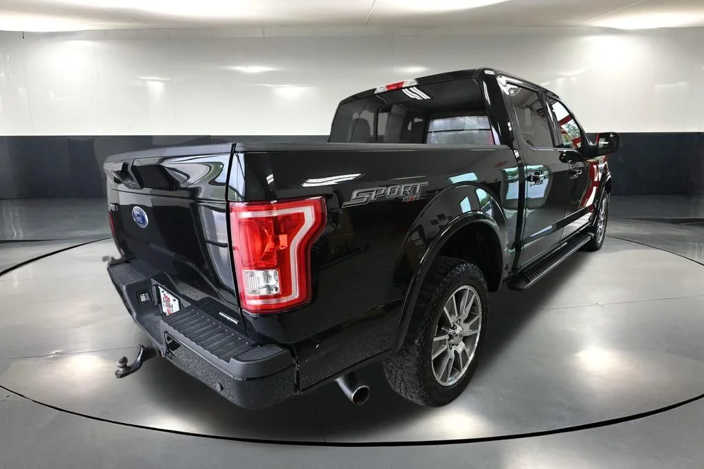 Used 2016 Black Ford XLT image 6