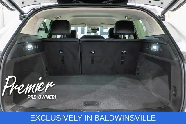 Used 2023 Summit White Buick Preferred image 9
