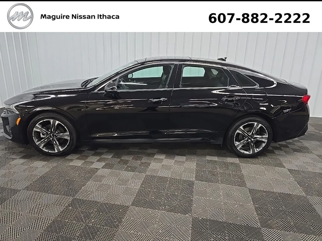 Used 2021 Black Kia EX image 6
