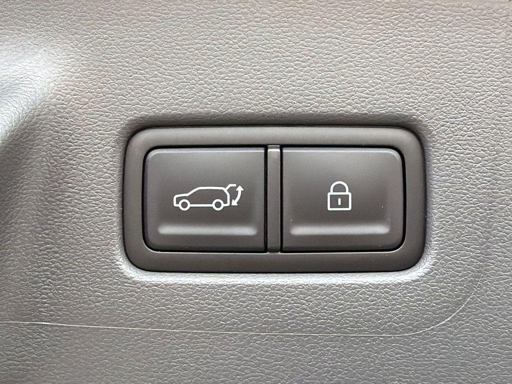 New 2026 Gray Hyundai SE image 19