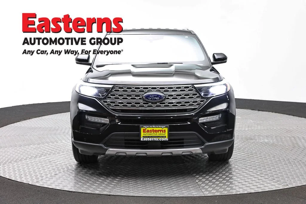 Used 2020 Black Ford Limited image 2