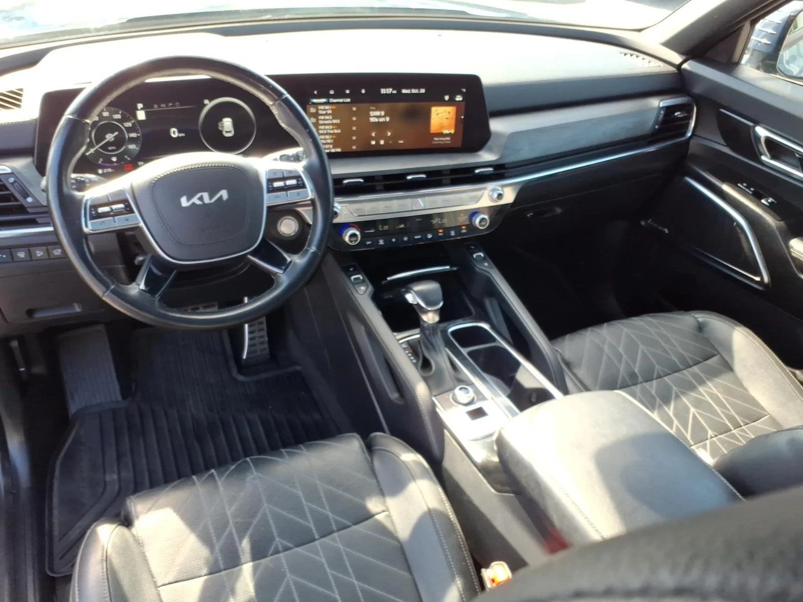 Used 2023 Midnight Lake Blue Kia SX X-Line image 23