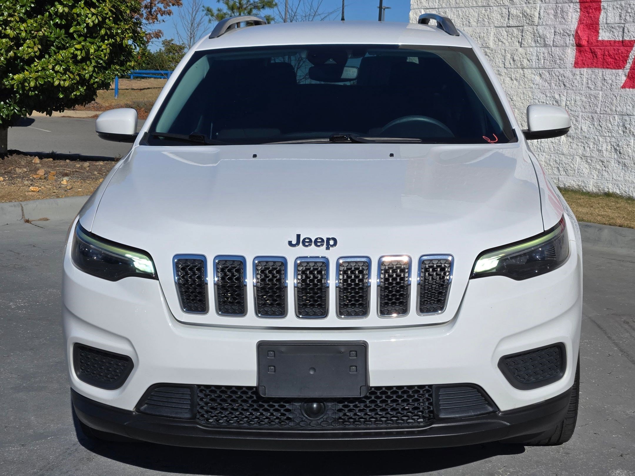 Used 2021 Jeep Cherokee Latitude with VIN 1C4PJLCB9MD155185 for sale in Little Rock, AR