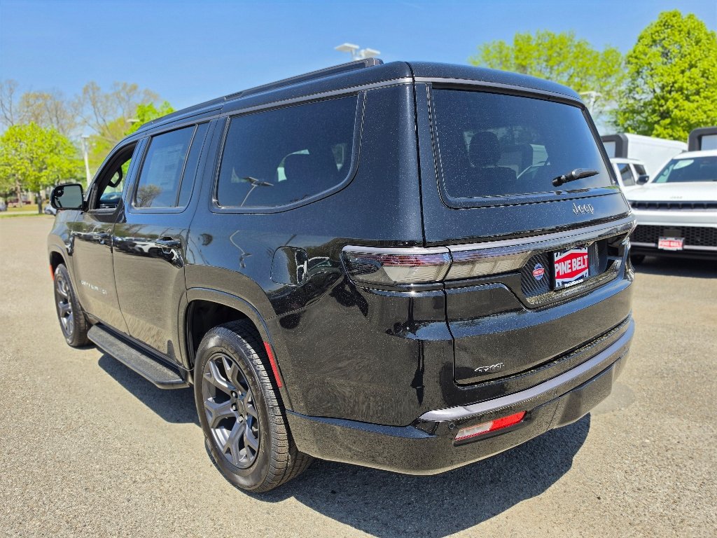 New 2026 High Gloss Black Exterior Paint Jeep Limited Altitude image 10