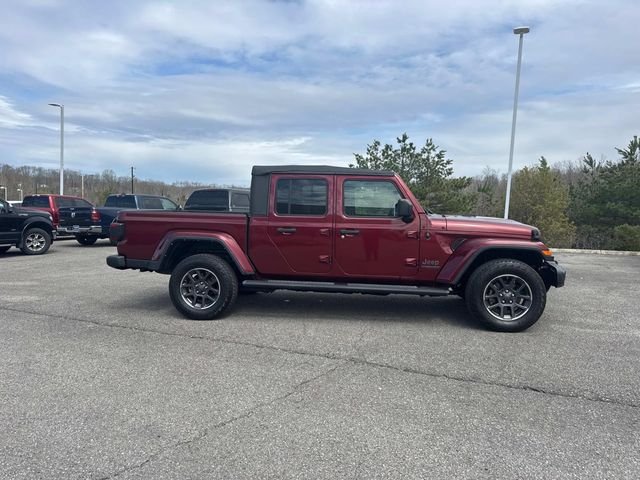 Used 2021  Jeep Sport image 3