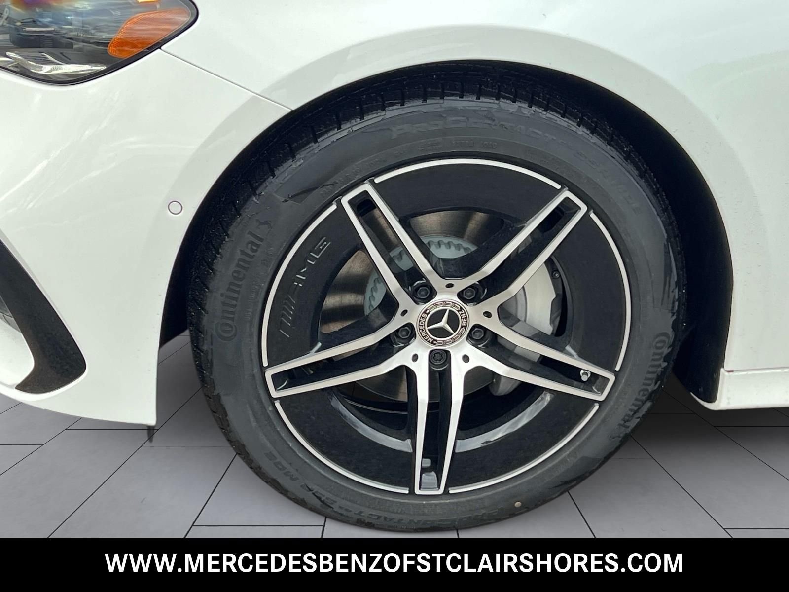 2026 Mercedes-Benz E-Class E350 - Photo 10