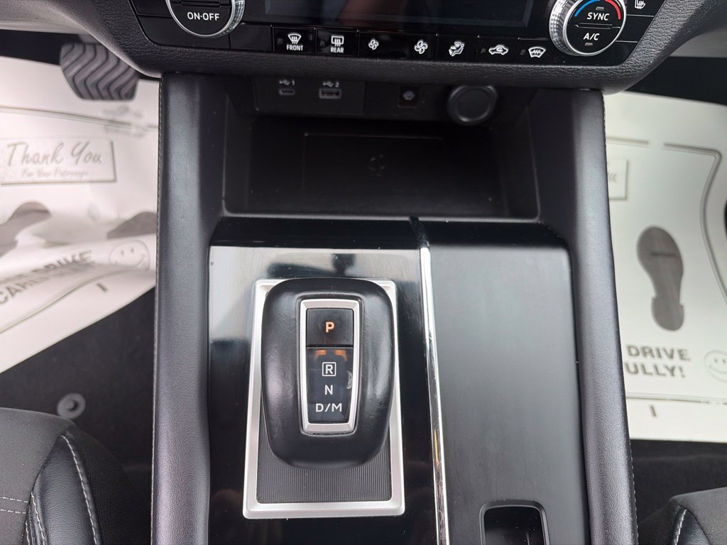 Used 2024 Gray Mitsubishi SE image 25