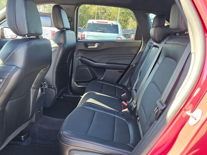 New 2026 Rapid Red Metallic Tinted Clearcoat Ford ST-Line image 6