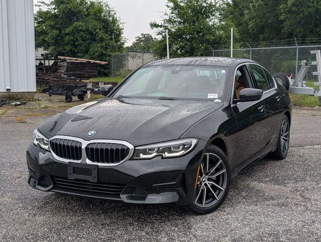 Used 2020 Black BMW 330i xDrive image 1