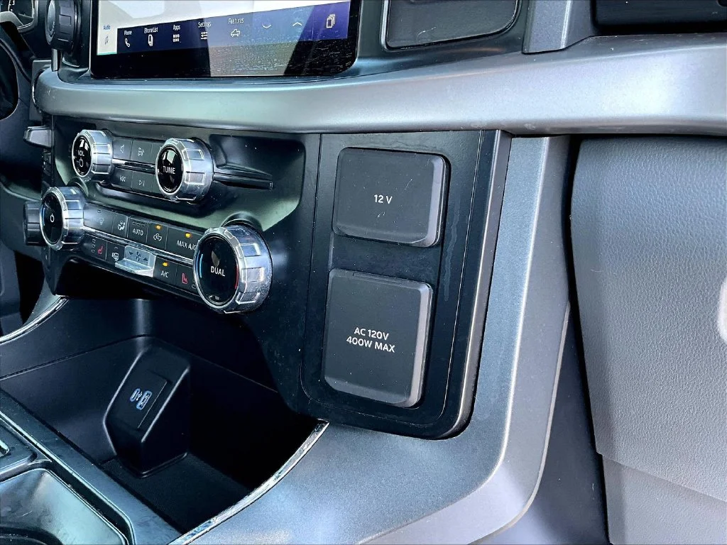 Used 2022 Silver Ford XLT image 37