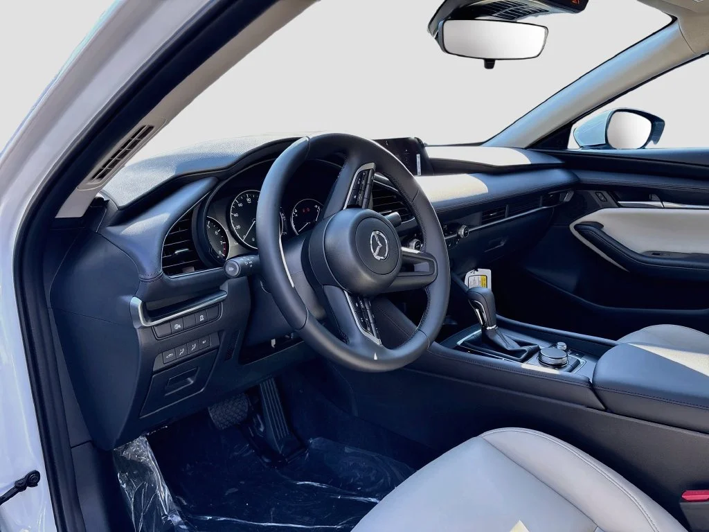 New 2026 Snowflake White Pearl Mazda 2.5 S Preferred image 9
