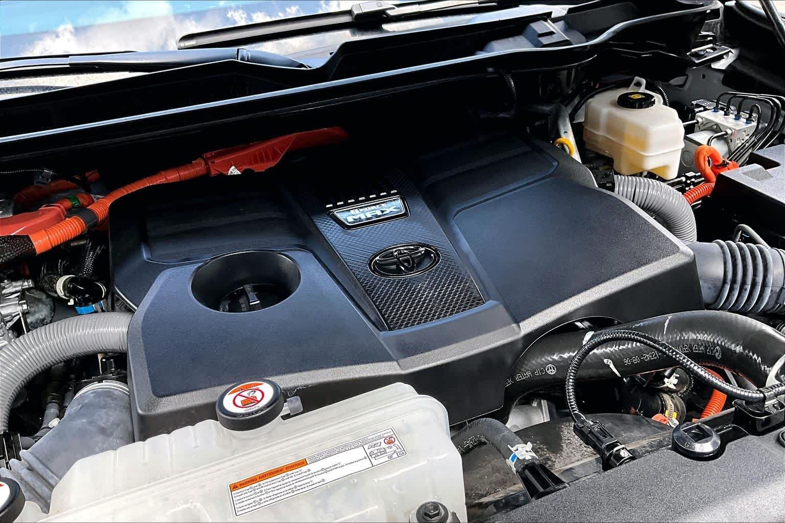 Used 2025 Wind Chill Pearl Toyota Platinum Hybrid image 33
