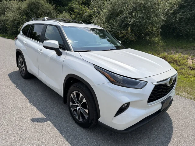 2025 Toyota Highlander XLE