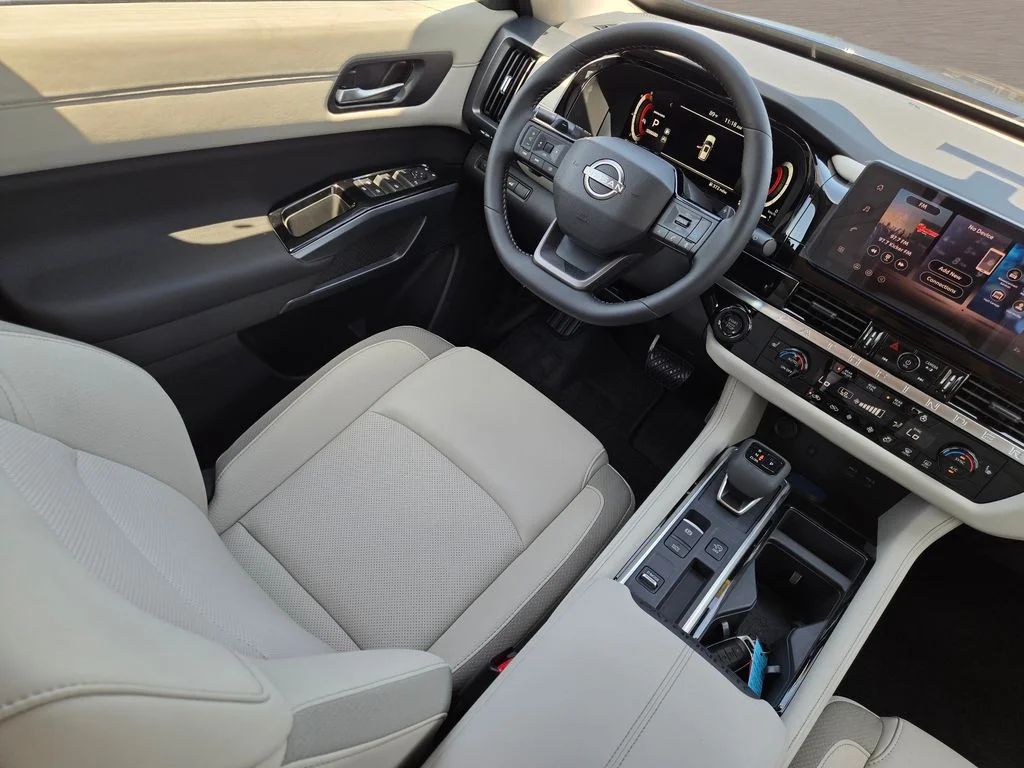 New 2026 Deep Ocean Blue Pearl Nissan SL image 17